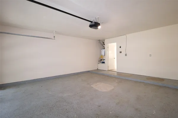 $2,500 | 15514 Satsuma Point Court, Houston, TX 77049