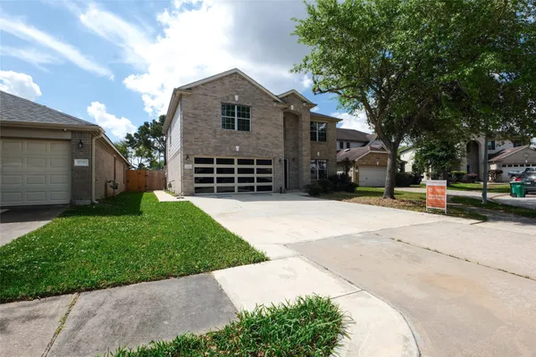 $2,500 | 15514 Satsuma Point Court, Houston, TX 77049
