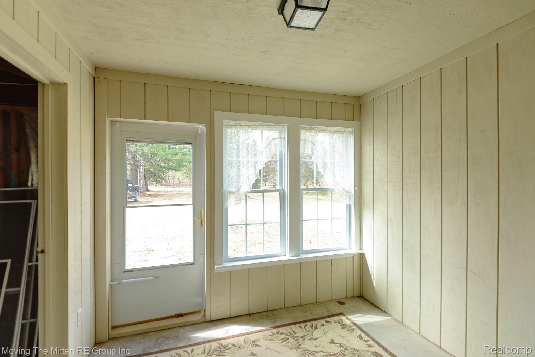 14185 Farm Road Belleville, MI 48111 - Photo 2 of 54 MTM_14185_farm-2.jpg