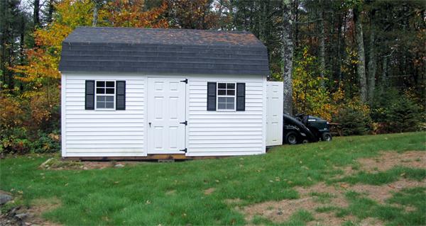 32 Newton Road Westminster, MA 01473 - Photo 17 of 21 a view of a back yard of the house