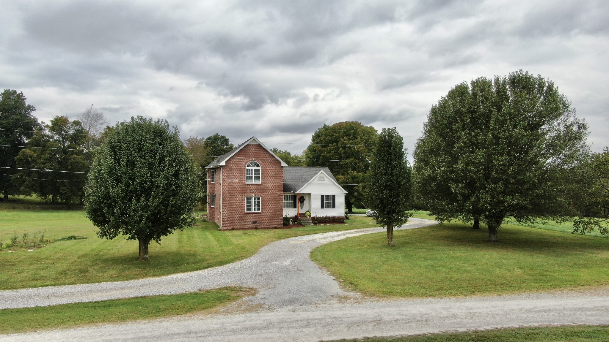 6808 Hester Road Springfield, TN 37172 - Photo 9 of 50 a front view of a house with a yard