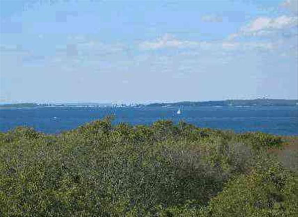 32 Norton Farm Road West Tisbury, MA 02568 - Photo 1 of 1 http://d1qzqeyxiitrap.cloudfront.net/photos/10002/600/4107fb73.jpg