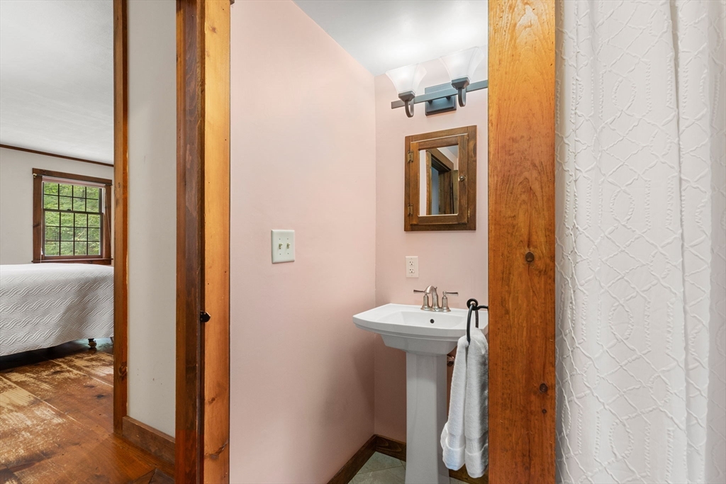 124 Raddin Road Groton, MA 01450 - Photo 24 of 38 Gallery Image 24