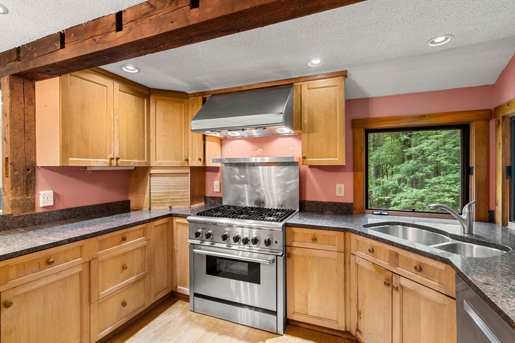 124 Raddin Road Groton, MA 01450 - Photo 3 of 38 Gallery Image 3