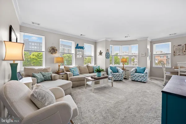 $349,900 | 23 Pierside Drive, Unit 221, Baltimore, MD 21230