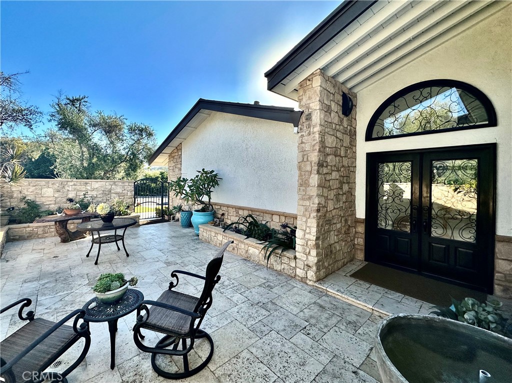 15 Curl Drive Corona del Mar, CA 92625 - Photo 3 of 26 a view of yard with patio