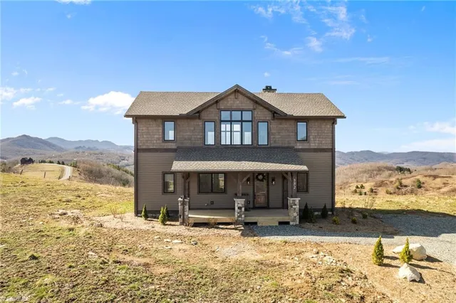$1,525,000 | 352 Great Sky Drive, Banner Elk, NC 28604