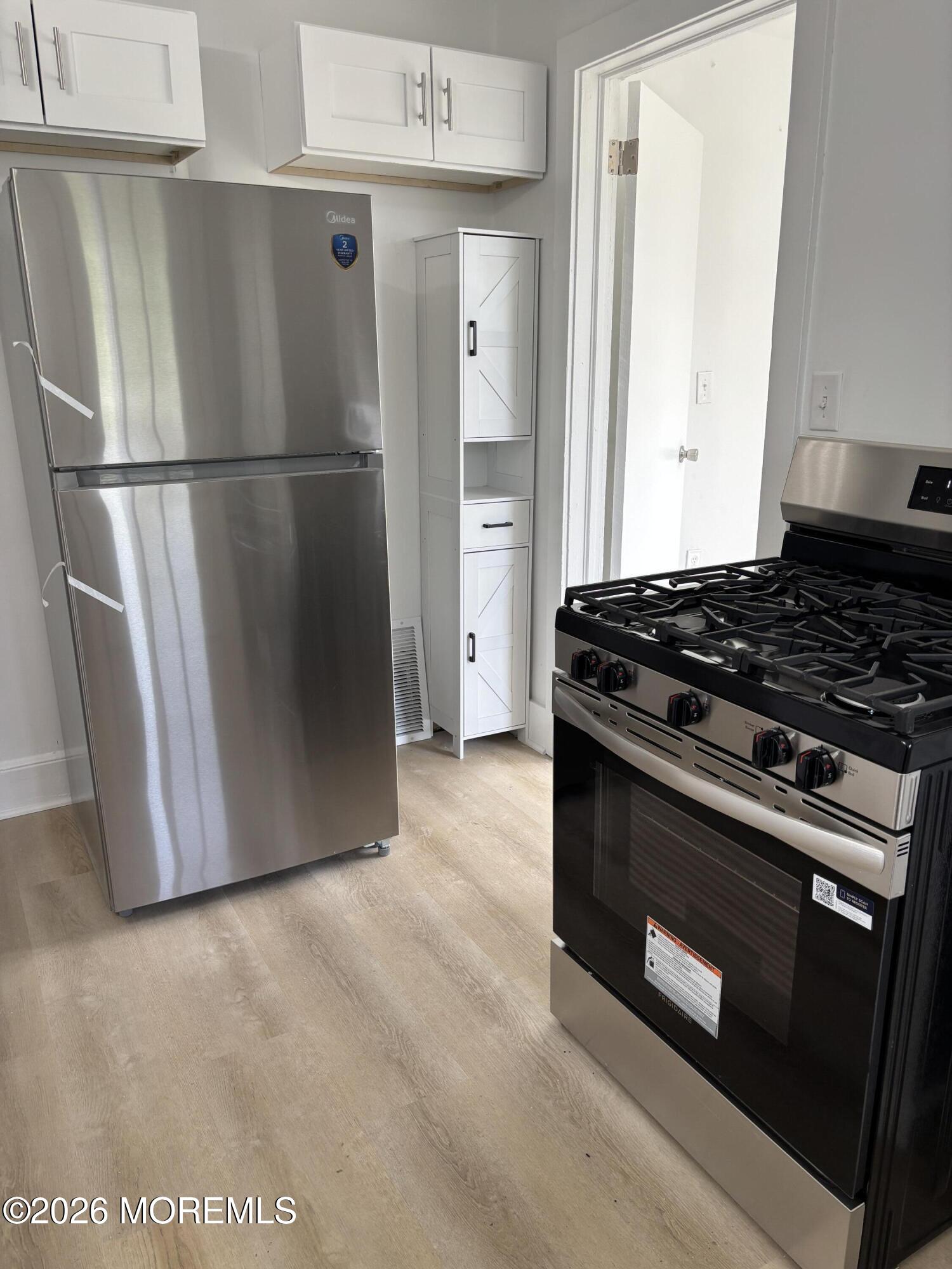 68 Maple Avenue, Unit REAR Red Bank, NJ 07701 - Photo 9 of 21 IMG_2688