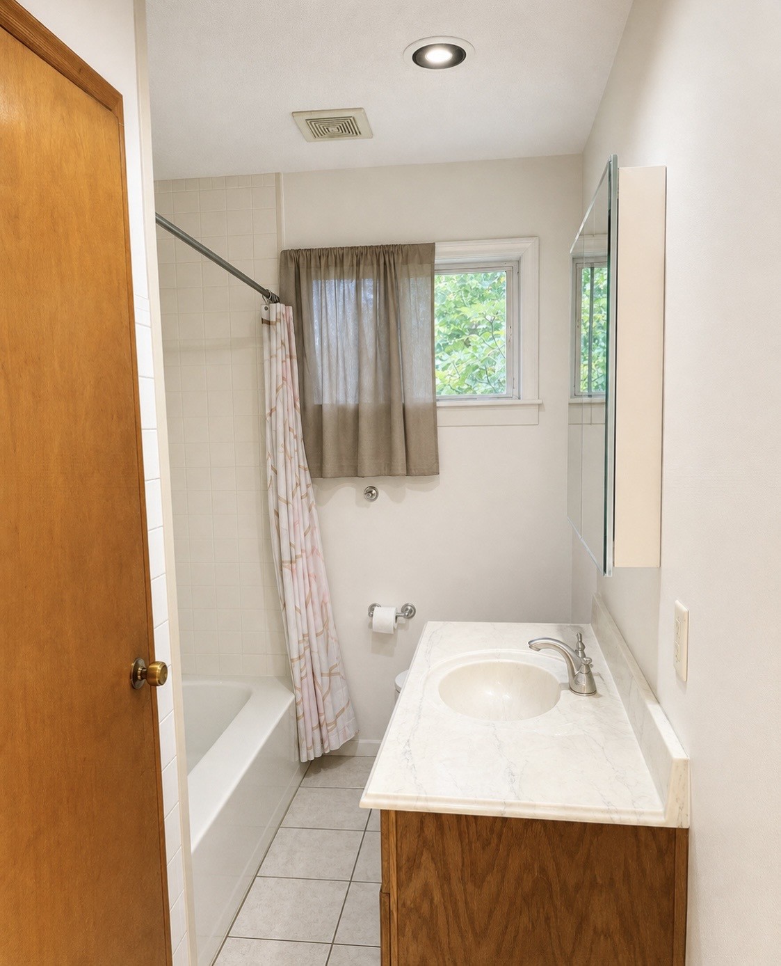 2022 Stone Road Pearland, TX 77581 - Photo 13 of 18 Gallery Image 13