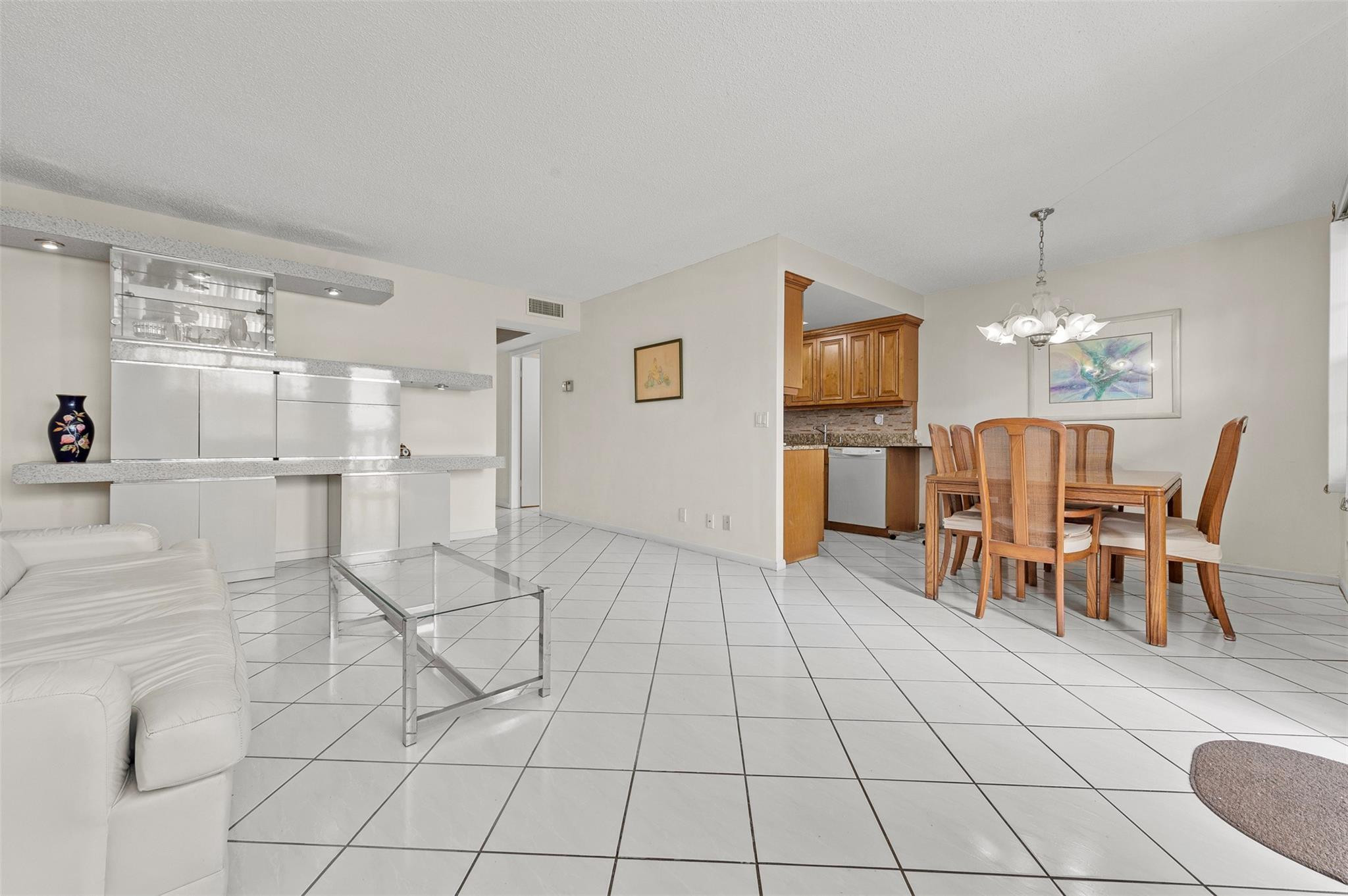 3082 Exeter, Unit 3082 Boca Raton, FL 33434 - Photo 4 of 26 Photo 4