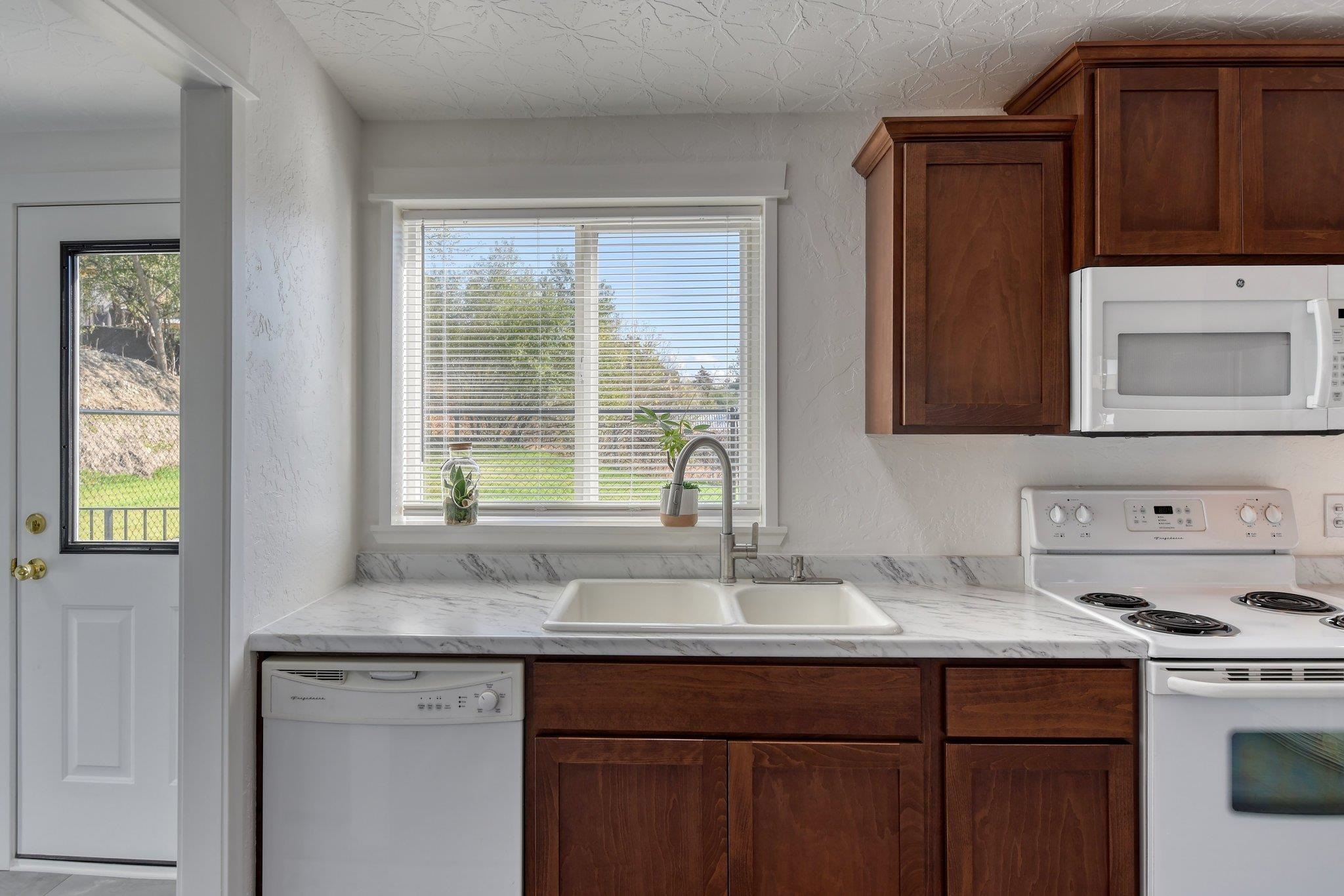 312 North Sargent Road Spokane Valley, WA 99212 - Photo 8 of 21 Gallery Image 8