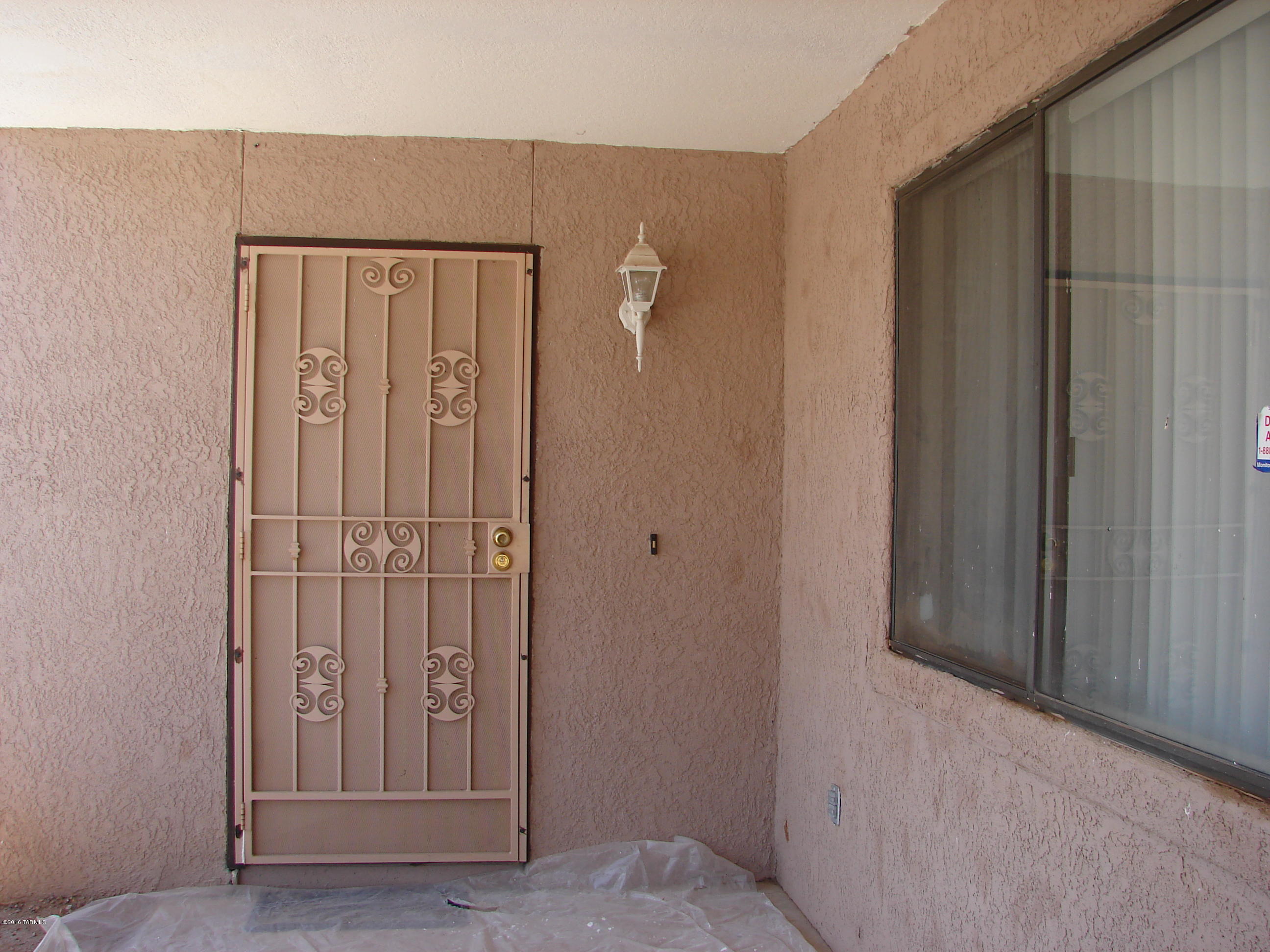1378 Pia Court Rio Rico, AZ 85648 - Photo 3 of 34 Gallery Image 3
