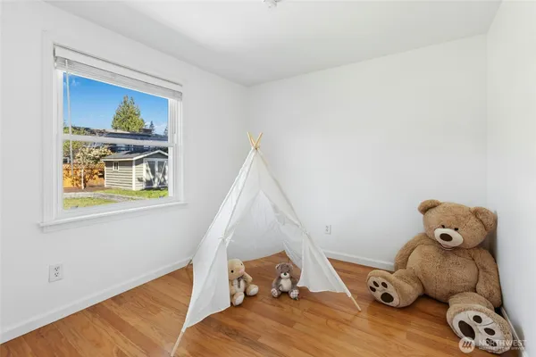 $1,650,000 | 17154 Northeast 5th Street, Bellevue, WA 98008