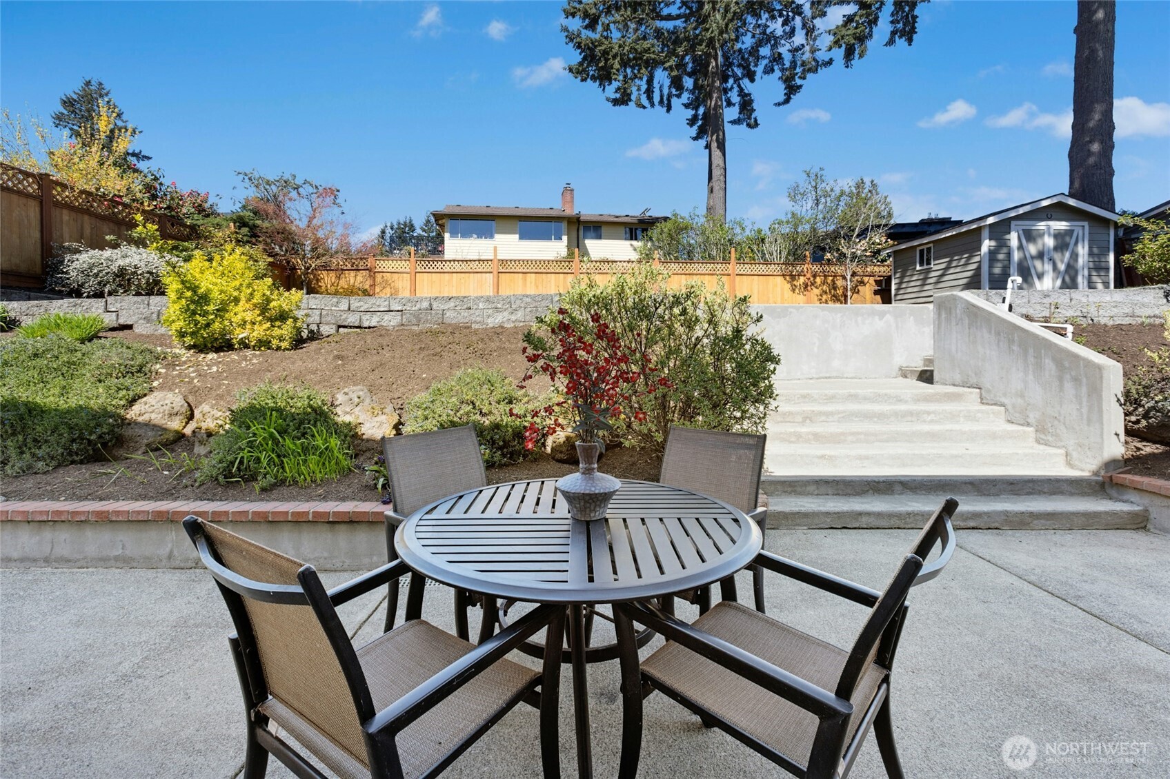 17154 Northeast 5th Street Bellevue, WA 98008 - Photo 29 of 40