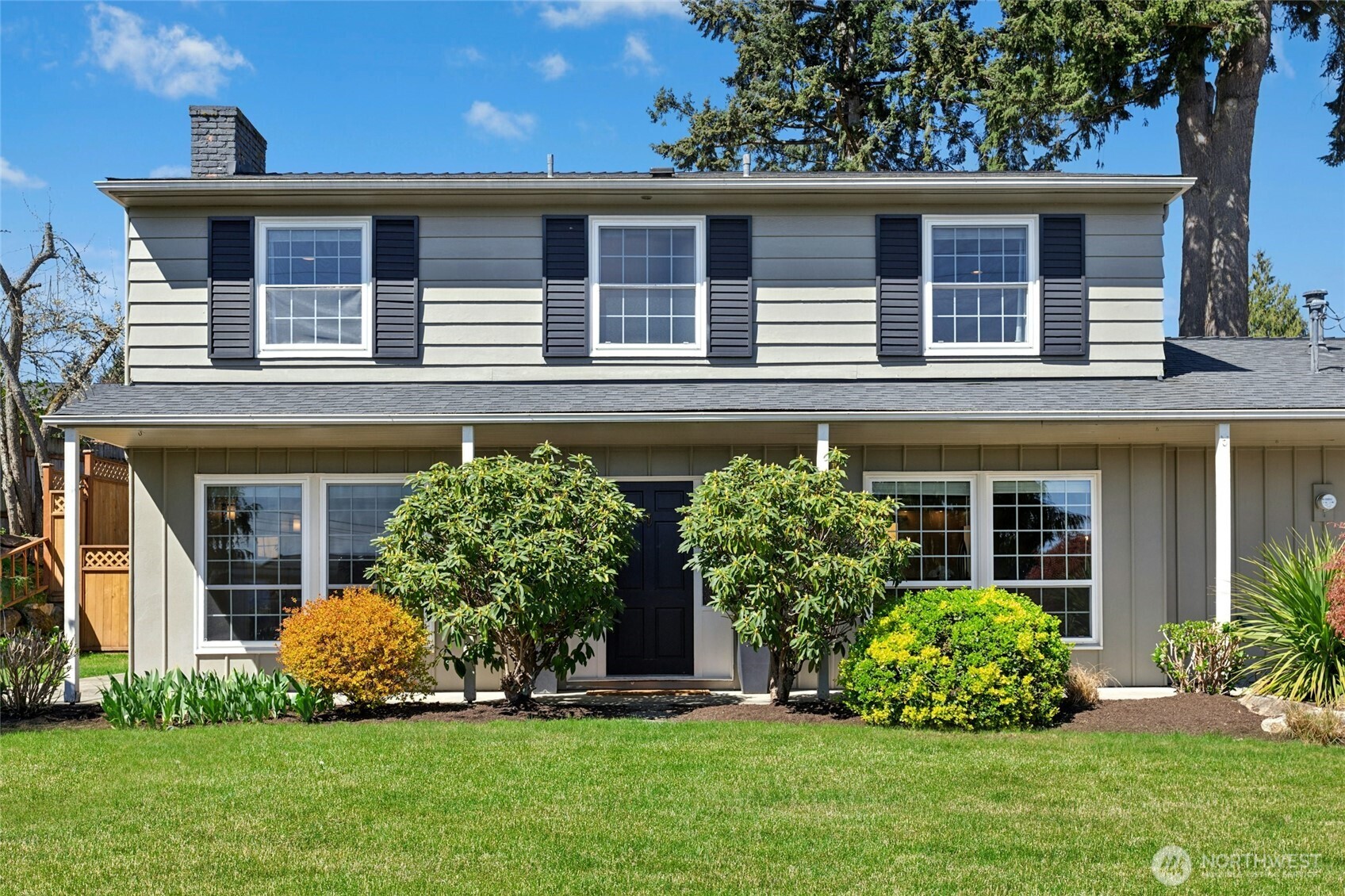 17154 Northeast 5th Street Bellevue, WA 98008 - Photo 3 of 40