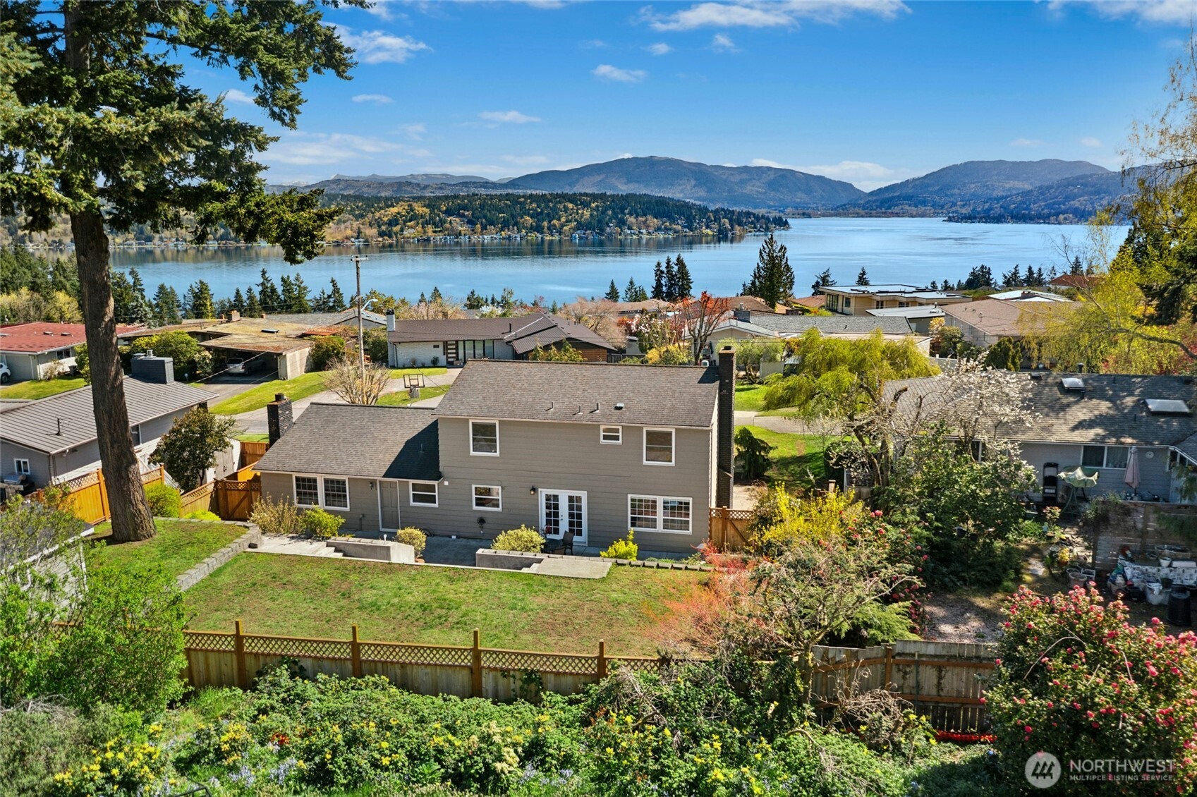 17154 Northeast 5th Street Bellevue, WA 98008 - Photo 39 of 40