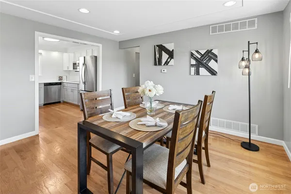 $1,650,000 | 17154 Northeast 5th Street, Bellevue, WA 98008