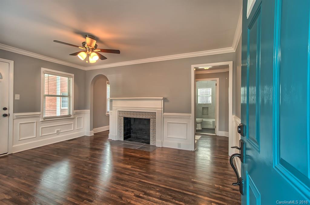 3137 Mathis Drive Charlotte, NC 28208 - Photo 3 of 17