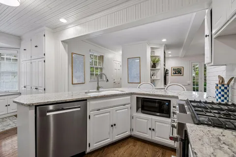 $1,100,000 | 5316 Kellogg Avenue, Edina, MN 55424