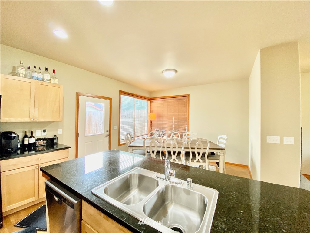 2097 Roxy Loop Ferndale, WA 98248 - Photo 14 of 38 Gallery Image 14