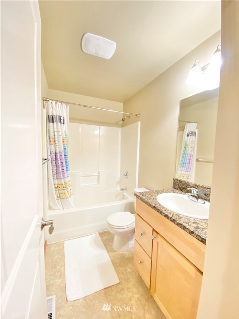 2097 Roxy Loop Ferndale, WA 98248 - Photo 19 of 38 Gallery Image 19