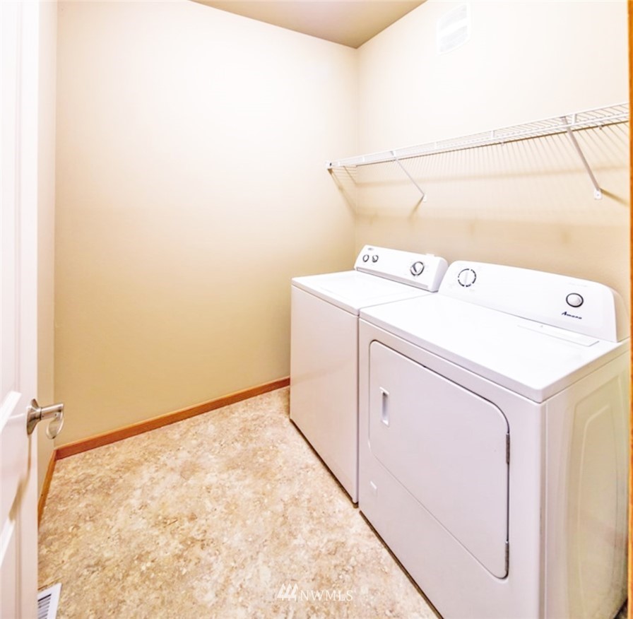 2097 Roxy Loop Ferndale, WA 98248 - Photo 27 of 38 Gallery Image 27
