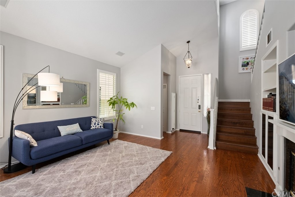 10072 Albee Avenue Tustin, CA 92782 - Photo 12 of 41