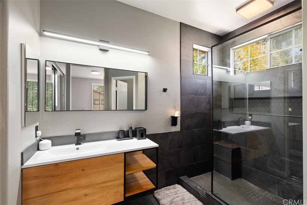 10072 Albee Avenue Tustin, CA 92782 - Photo 24 of 41