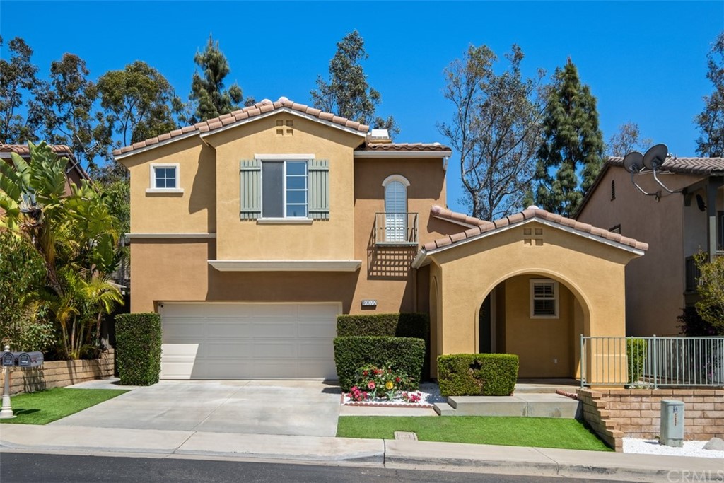 10072 Albee Avenue Tustin, CA 92782 - Photo 5 of 41