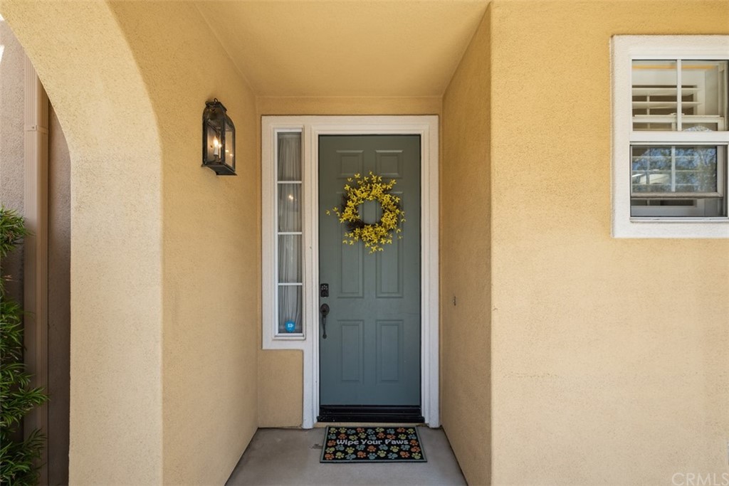 10072 Albee Avenue Tustin, CA 92782 - Photo 6 of 41