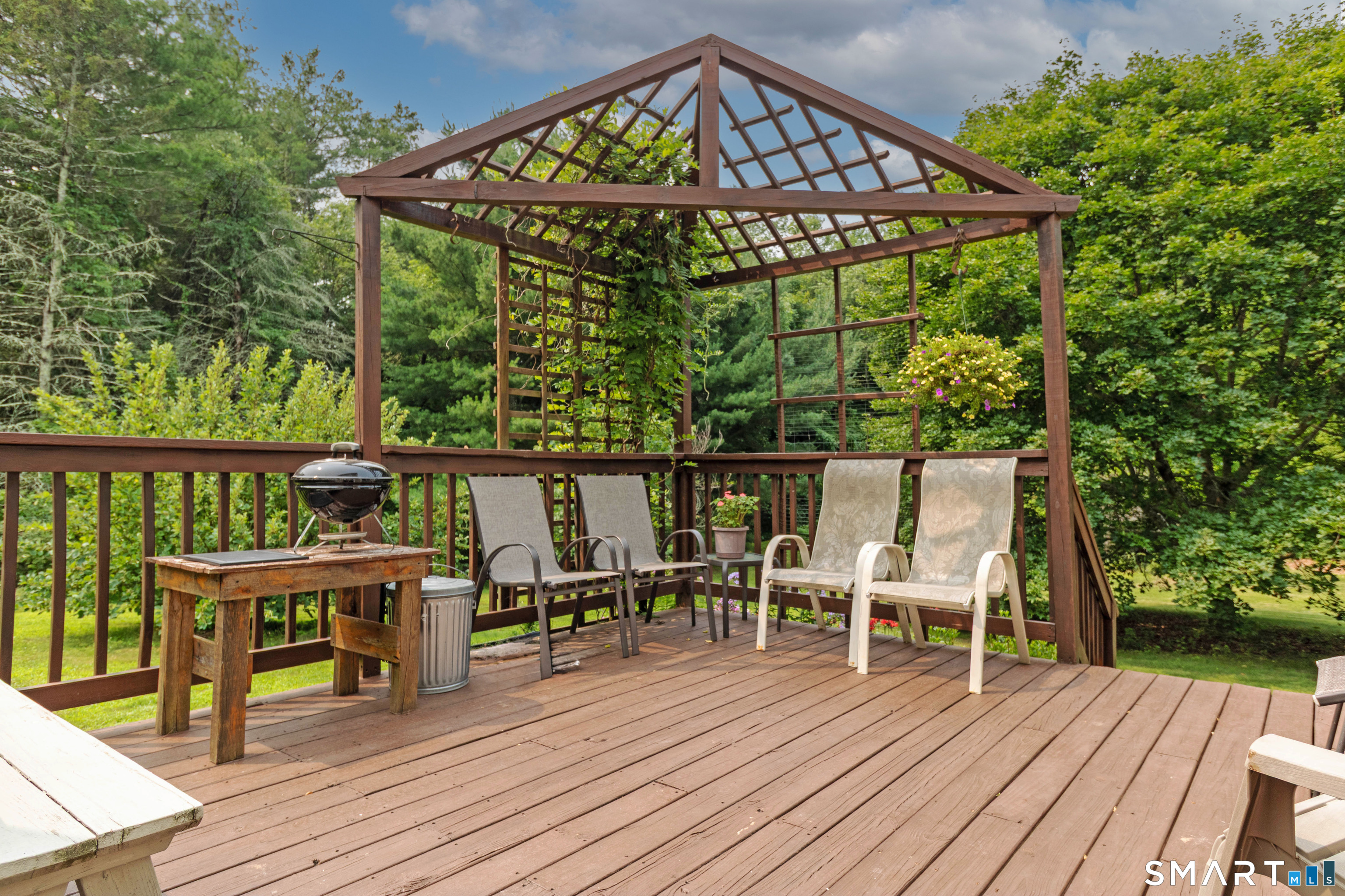 93 Hutchinson Road Andover, CT 06232 - Photo 20 of 31 Outdoor living space