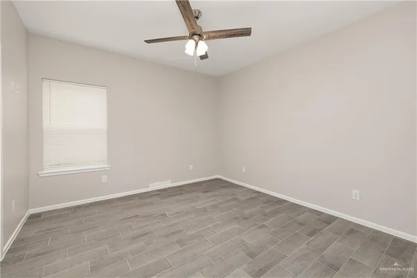 $1,200 | 2704 West Harrison Avenue, Unit 4, Alton, TX 78573
