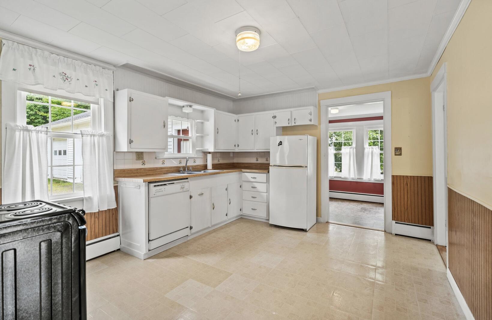 60 Lancaster Avenue Dover-Foxcroft, ME 04426 - Photo 17 of 39 IMG_0151