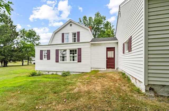 $207,000 | 60 Lancaster Avenue, Dover-Foxcroft, ME 04426