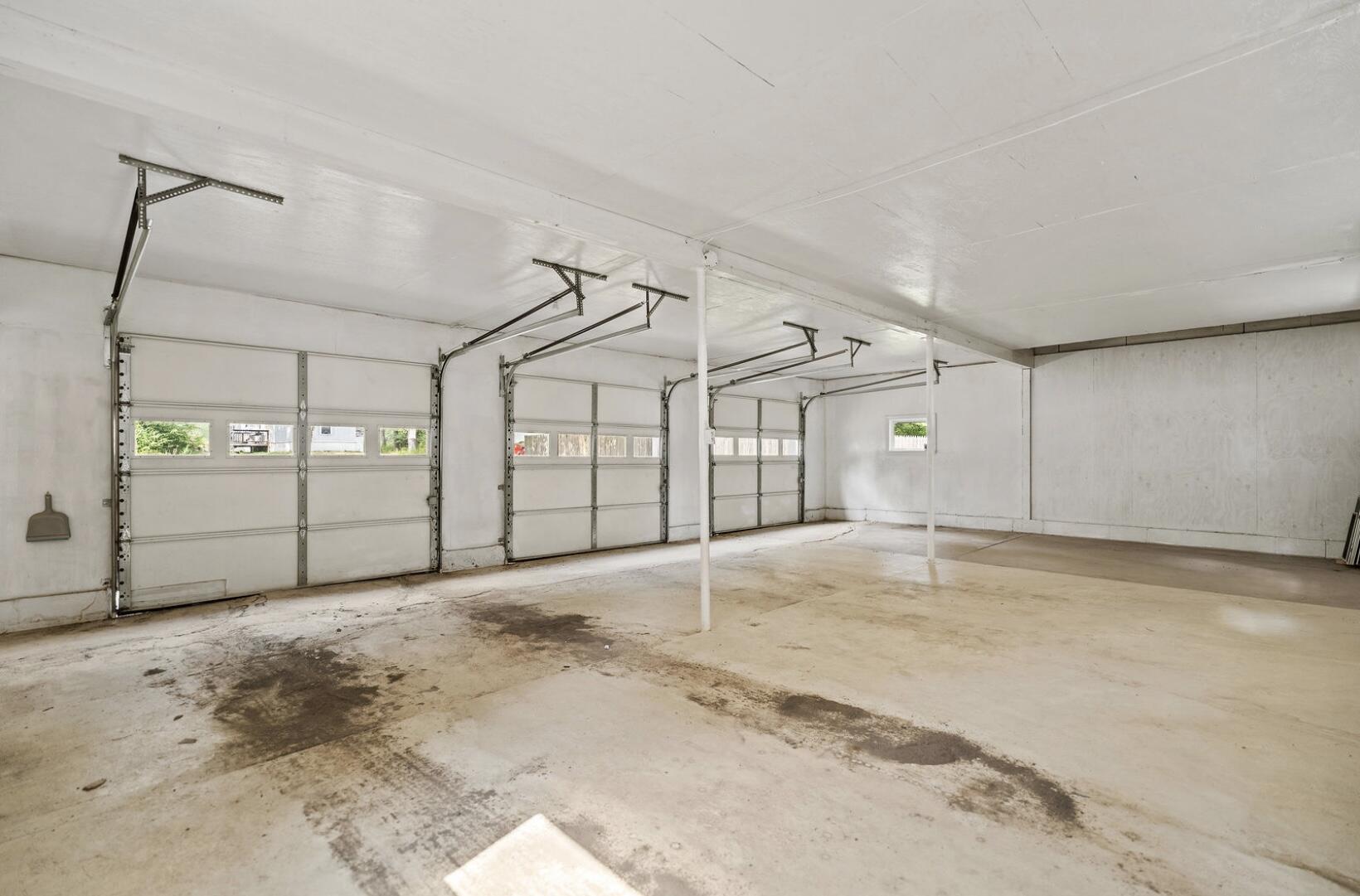 60 Lancaster Avenue Dover-Foxcroft, ME 04426 - Photo 7 of 39 IMG_0140