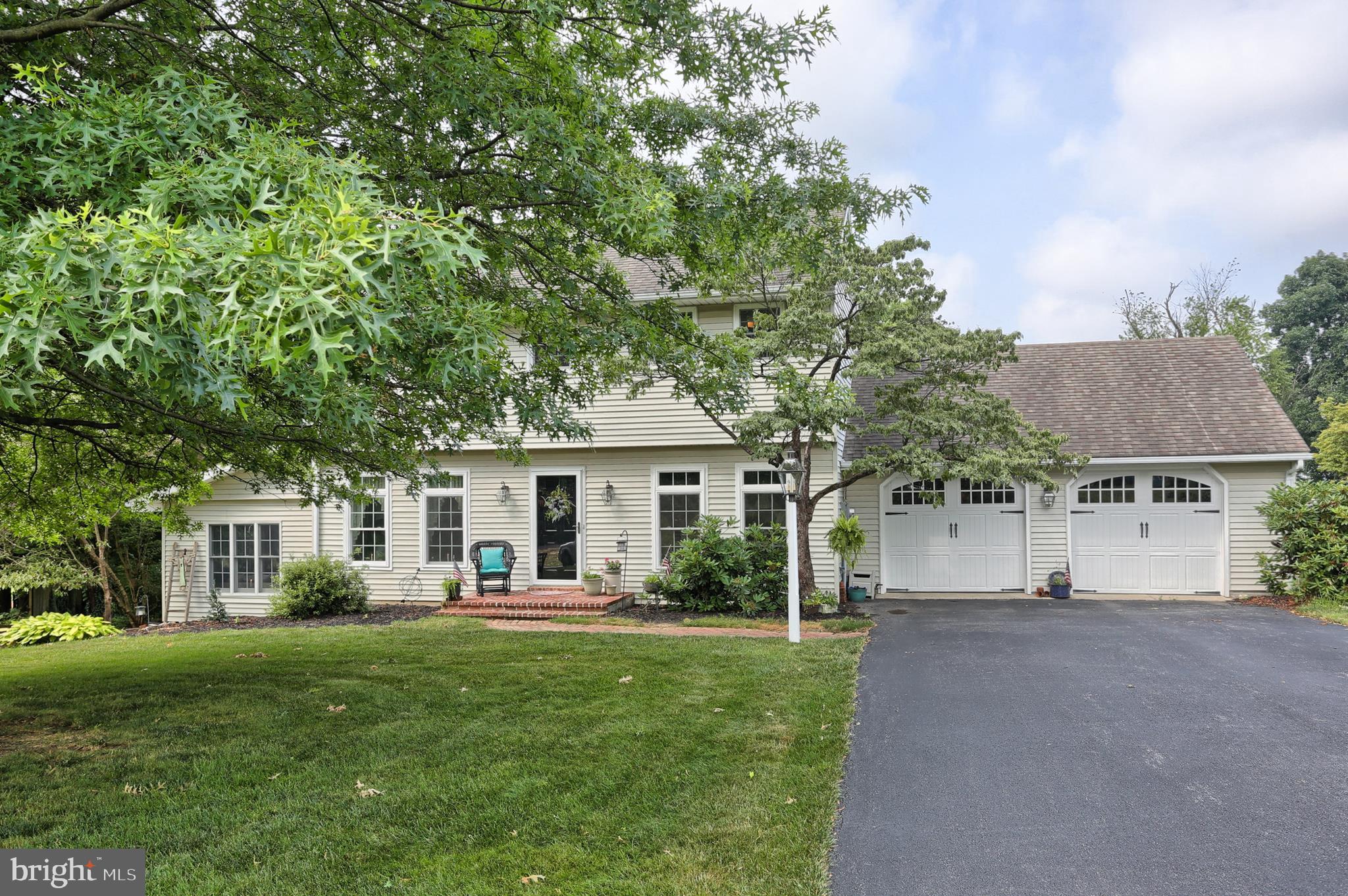 557 Hi View Drive Lititz, PA 17543 - Photo 2 of 53