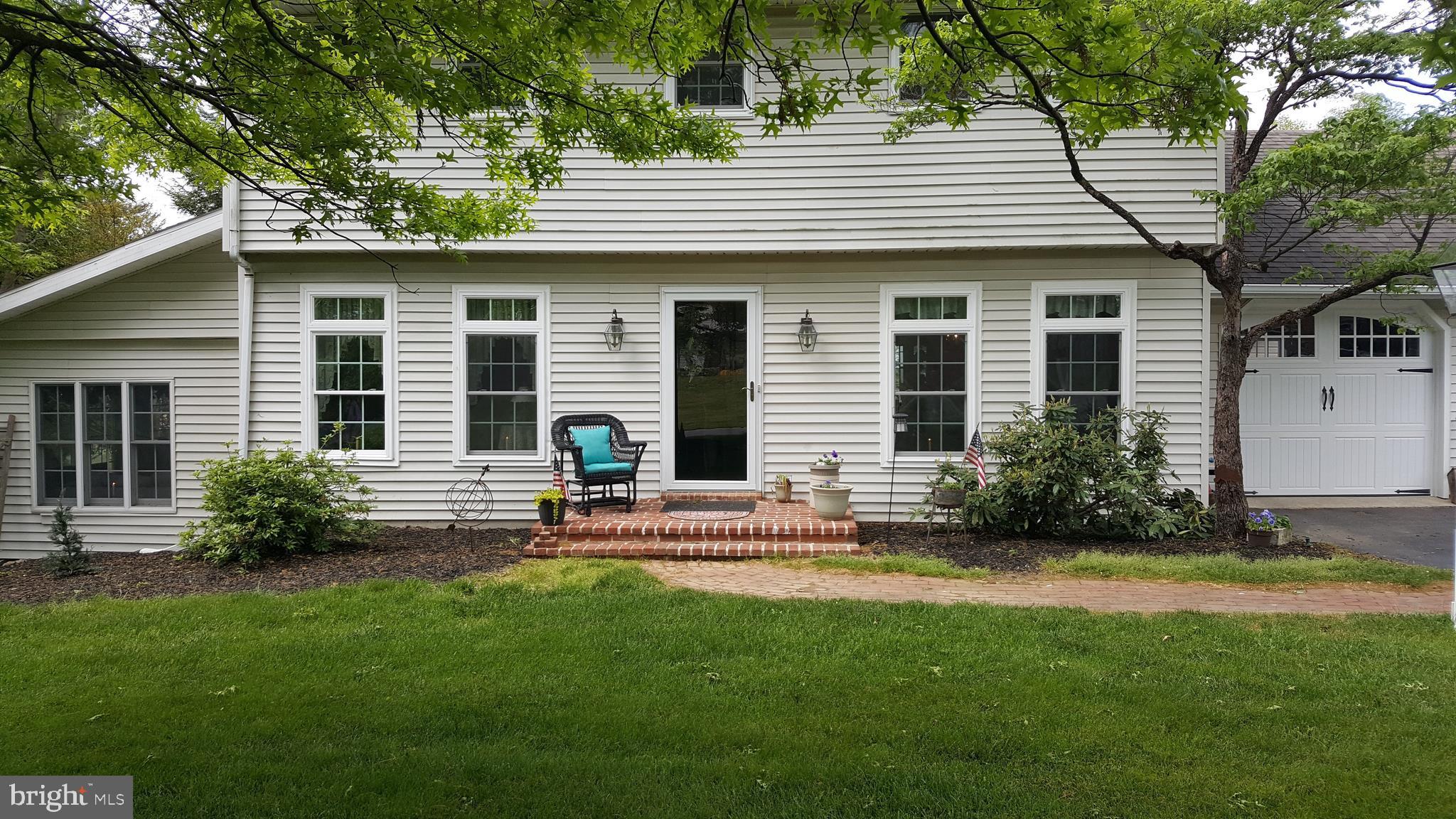557 Hi View Drive Lititz, PA 17543 - Photo 5 of 53
