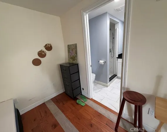 $1,650 | 24001 Bessemer Street, Woodland Hills, CA 91367