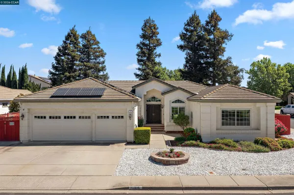 $740,000 | 125 Deerglen Circle, Vacaville, CA 95687