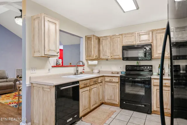 $535,000 | 633 East Deer Creek Drive, Crossville, TN 38571