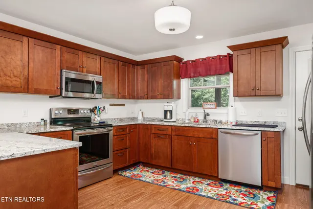 $535,000 | 633 East Deer Creek Drive, Crossville, TN 38571