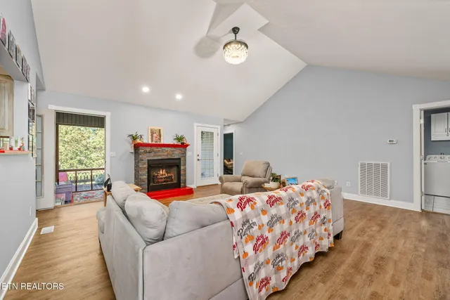 $535,000 | 633 East Deer Creek Drive, Crossville, TN 38571