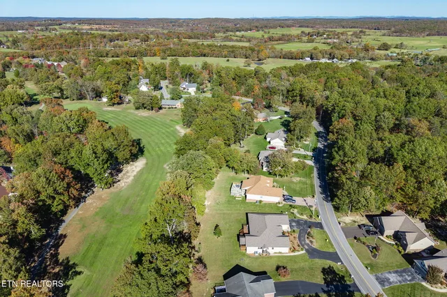 $535,000 | 633 East Deer Creek Drive, Crossville, TN 38571