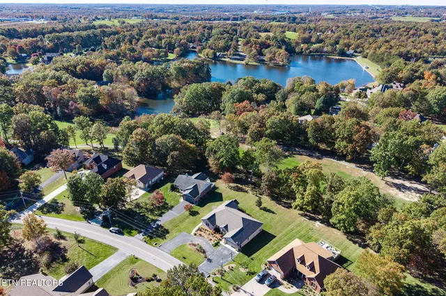 $535,000 | 633 East Deer Creek Drive, Crossville, TN 38571