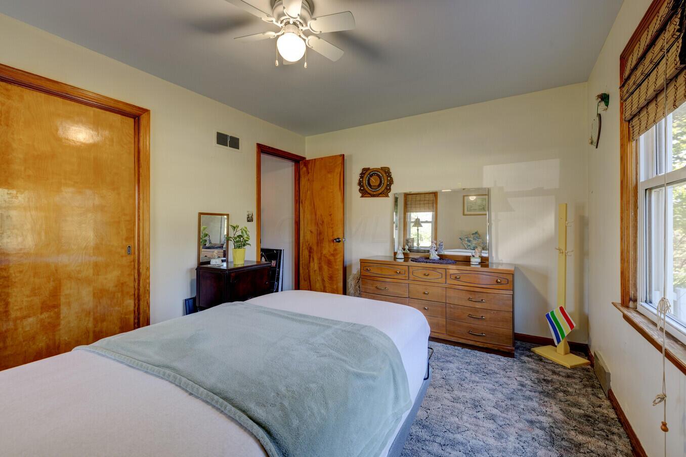 4240 Mile Hill Road Southwest Lancaster, OH 43130 - Photo 15 of 38 Gallery Image 15