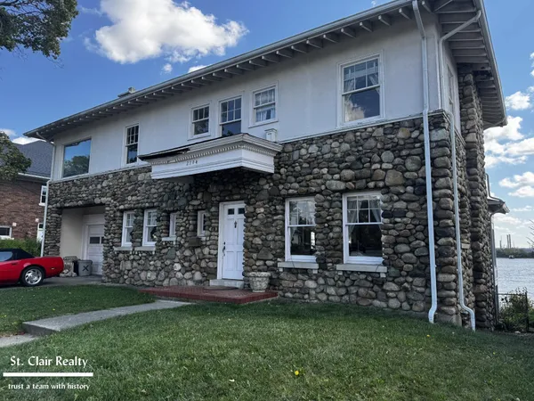 $335,000 | 2704 Military Street, Port Huron, MI 48060