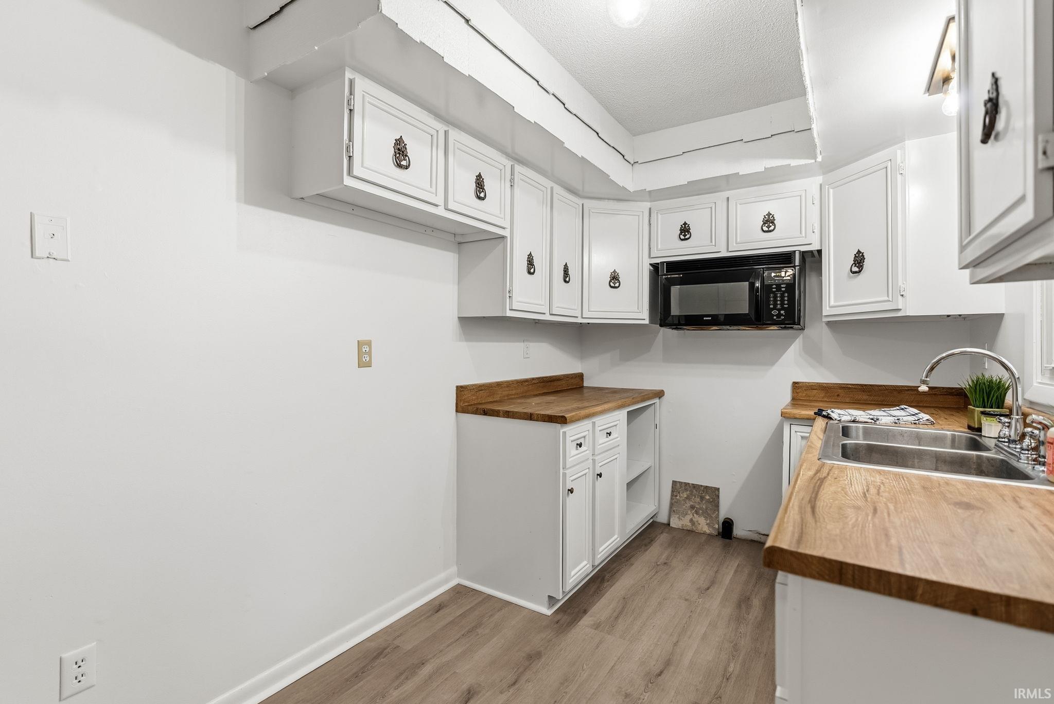 4326 Hursh Road Fort Wayne, IN 46845 - Photo 13 of 35