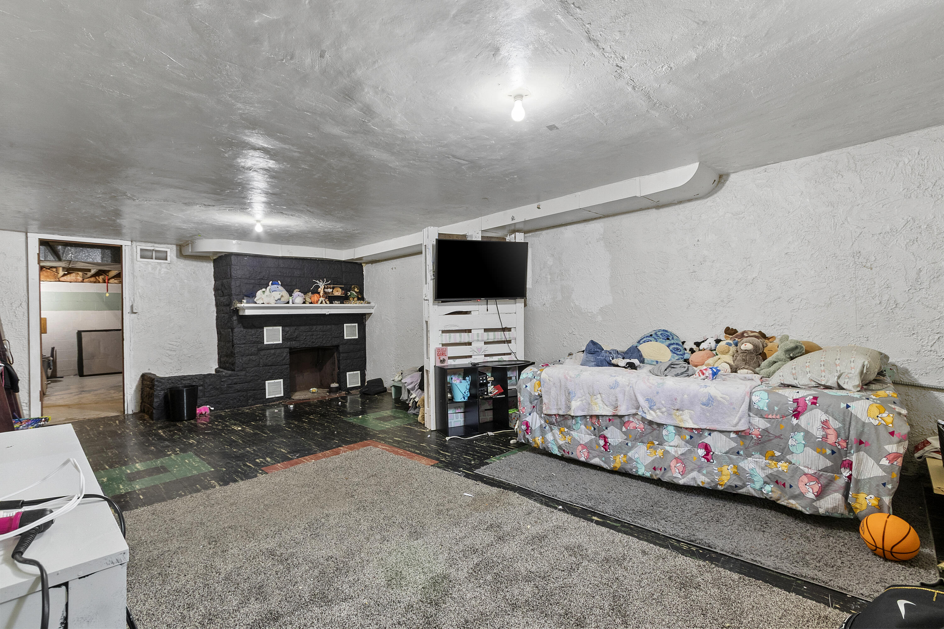 1905 32nd Street Two Rivers, WI 54241 - Photo 23 of 28 023-190532ndStreet-TwoRivers-WI-54241-FU