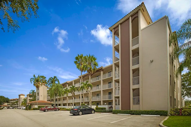 $235,000 | 6037 Pointe Regal Circle, Unit 403, Delray Beach, FL 33484