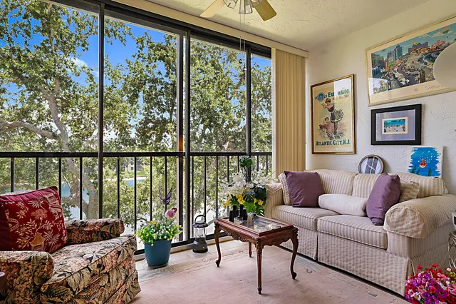 $235,000 | 6037 Pointe Regal Circle, Unit 403, Delray Beach, FL 33484